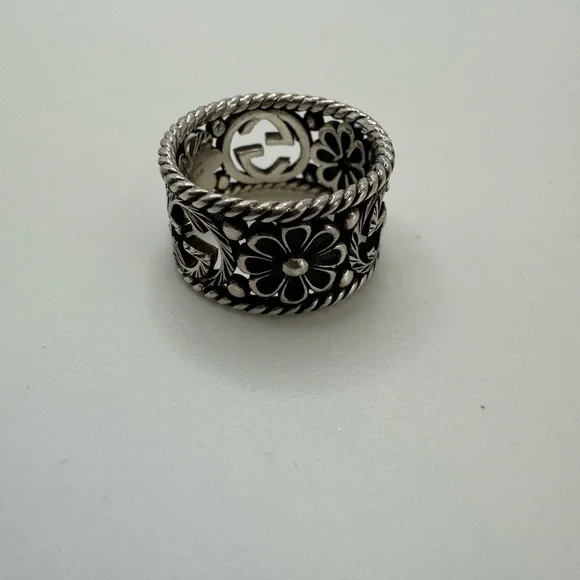 GUCCI INTERLOCKING SILVER RING - Picture 10 of 11